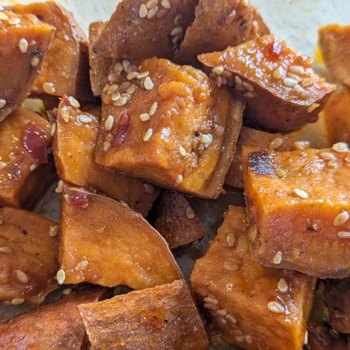 Spicy Korean-Style Roasted Sweet Potatoes – Gramy Bee